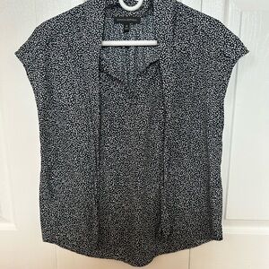 Banana Republic Black and White Women's Top